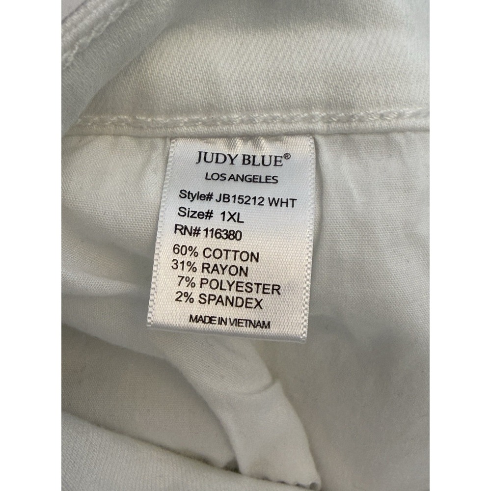 Judy Blue Women's Mid-Rise White Distressed Destroyed Hem Womens 1XL Shorts - Picture 6 of 7